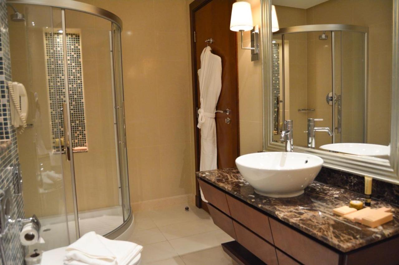 Grand Mercure Hotel Дубай Екстериор снимка