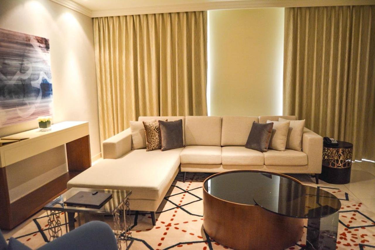 Grand Mercure Hotel Дубай Екстериор снимка